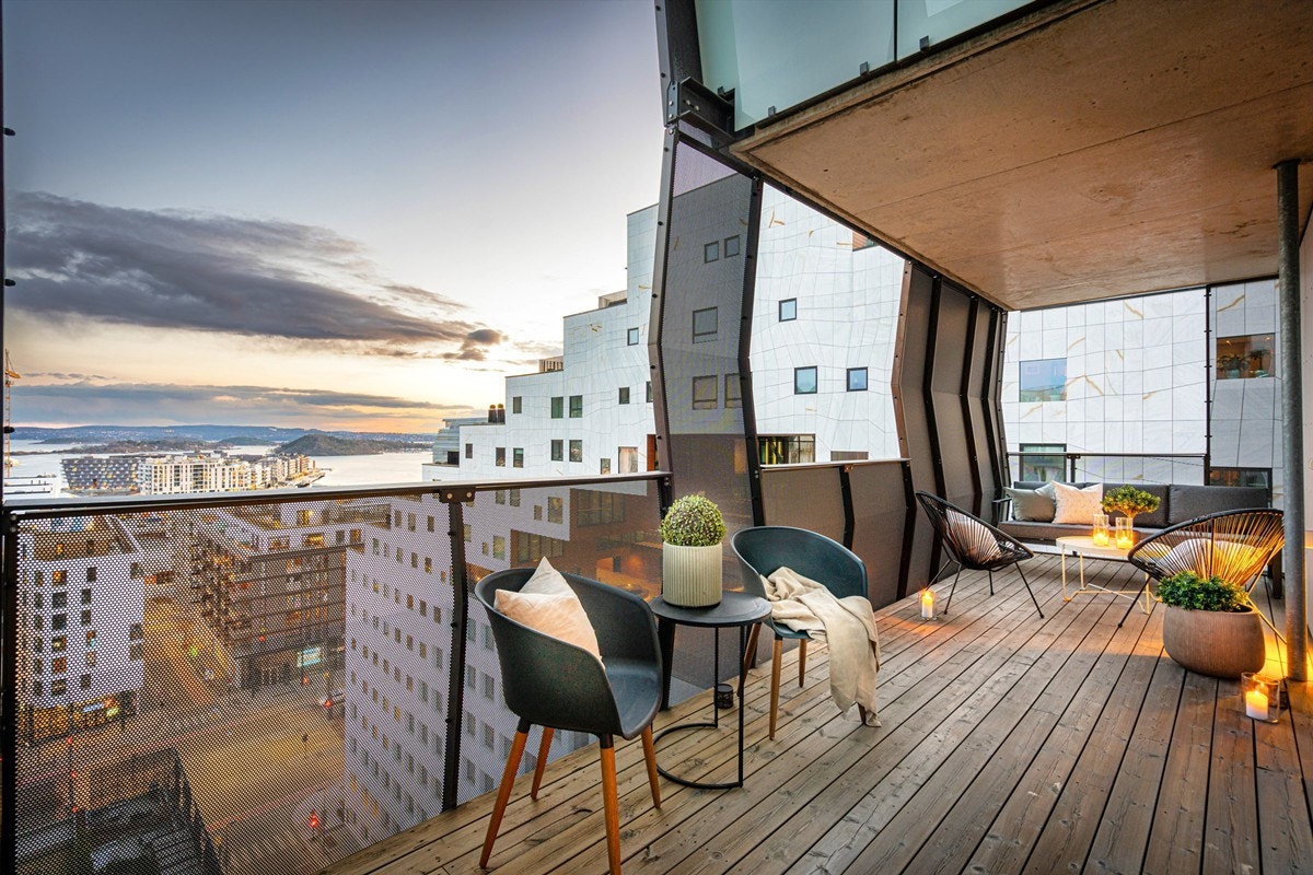 Trelastgata 21, en unik 2- roms med balkonger på hele 23 m2. Spektakulær utsikt Galleribilde