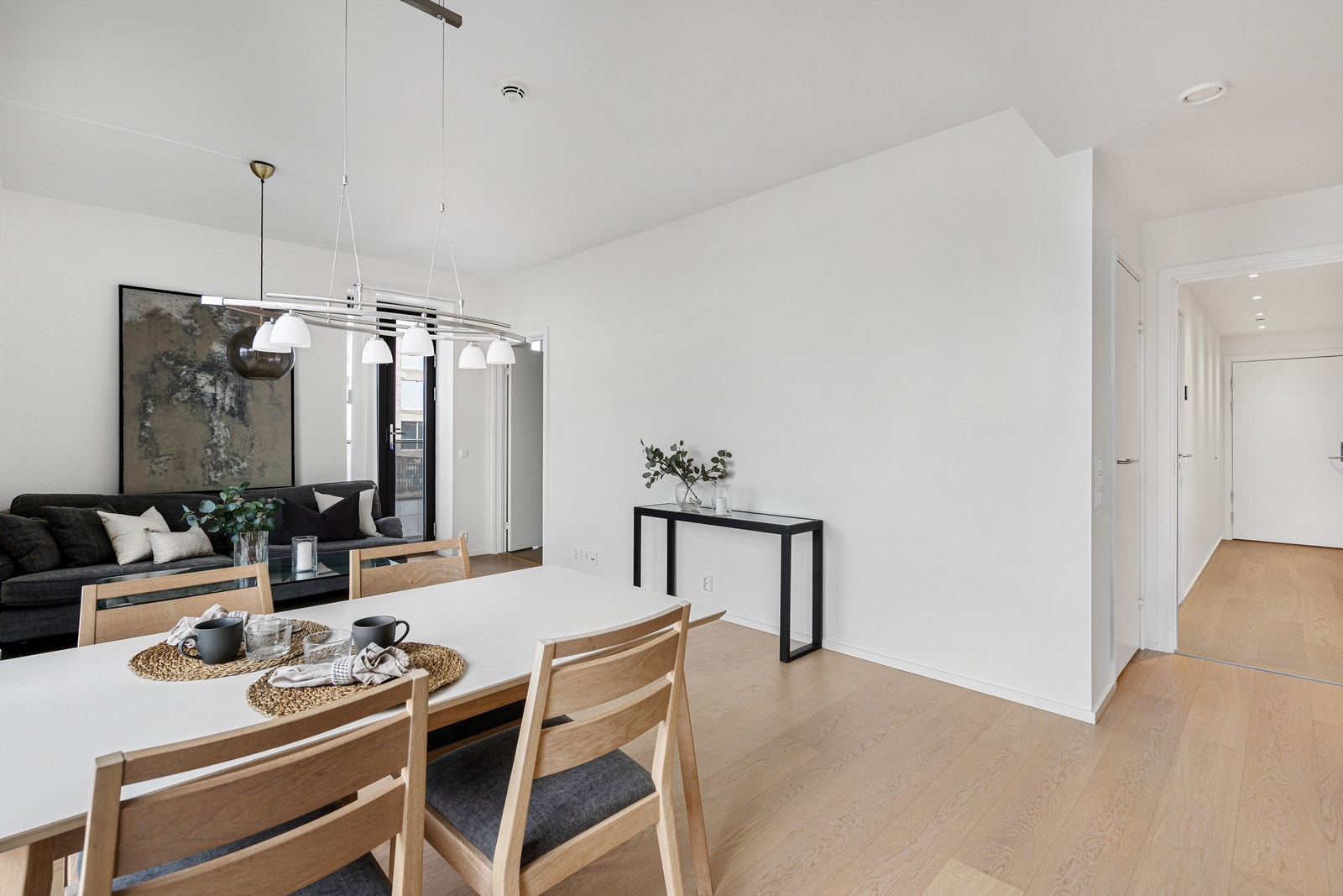 Plass til spisebord tilknyttet kjøkkenet Galleribilde