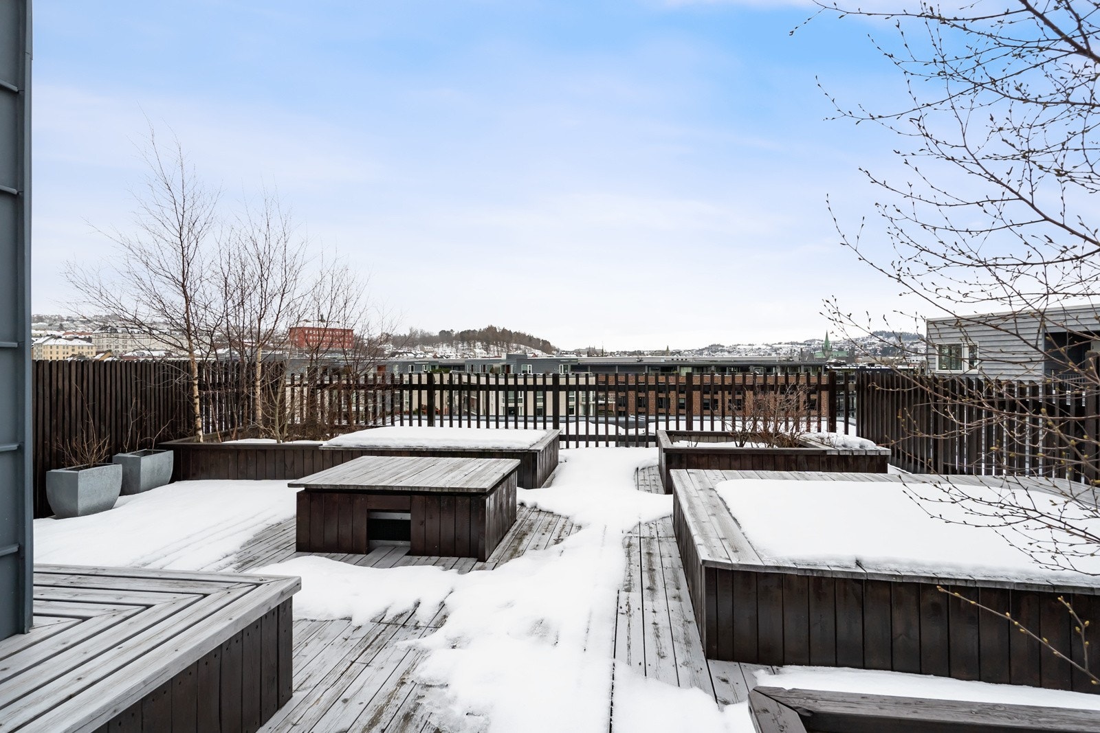 Felles takterrasse med svært gode solforhold Galleribilde