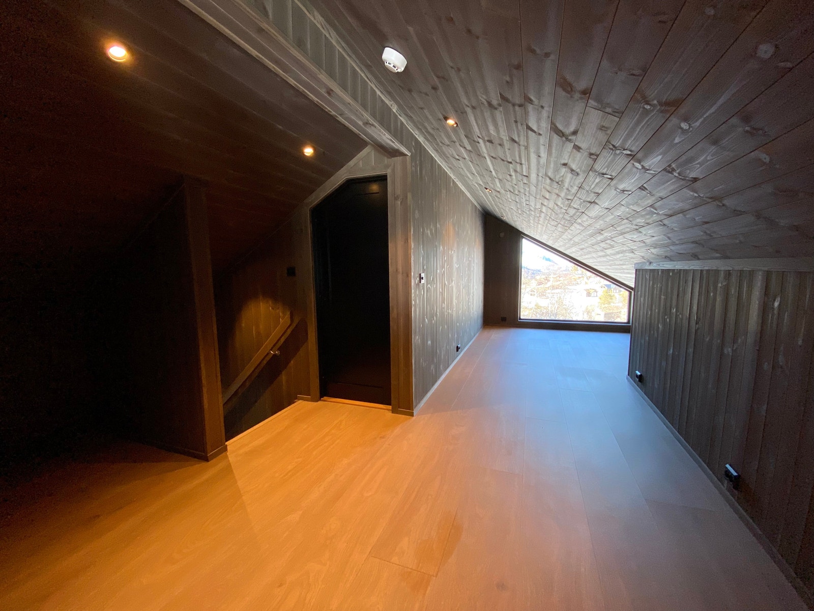 Loftstue Galleribilde