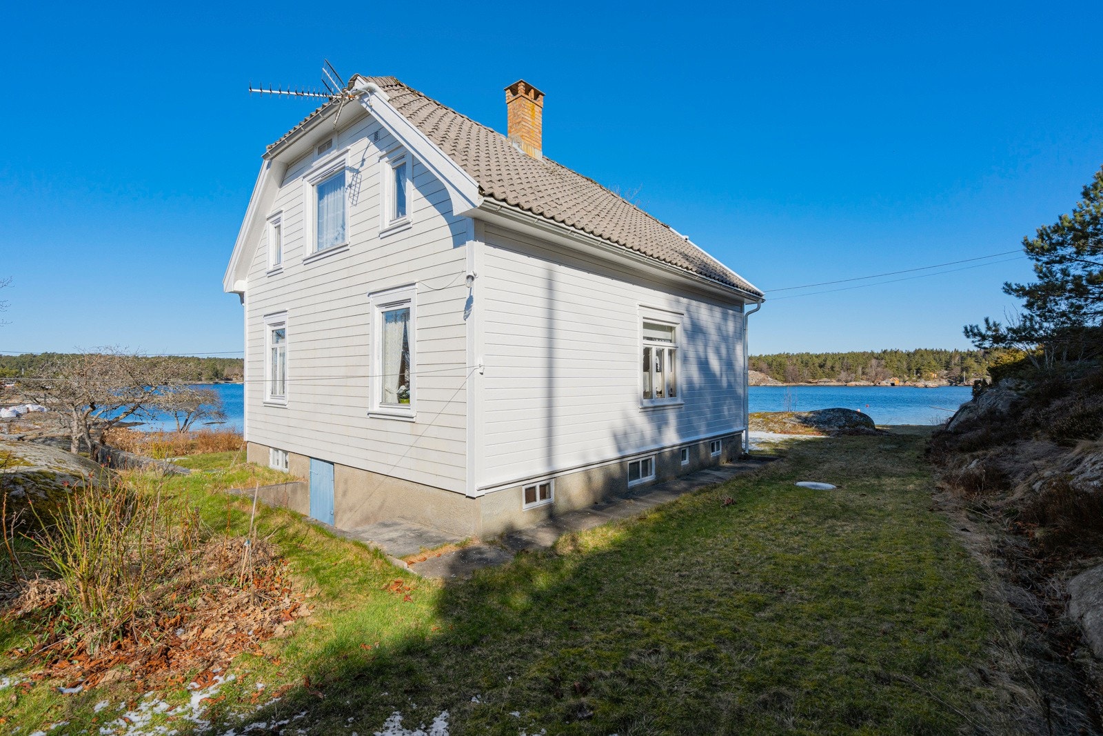 Huset sett fra baksiden Galleribilde