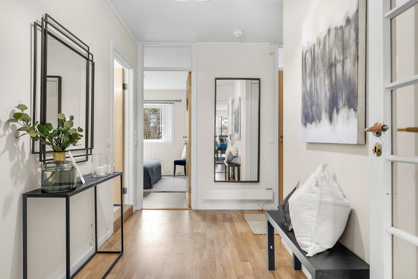 Lys og innbydende entrè Galleribilde