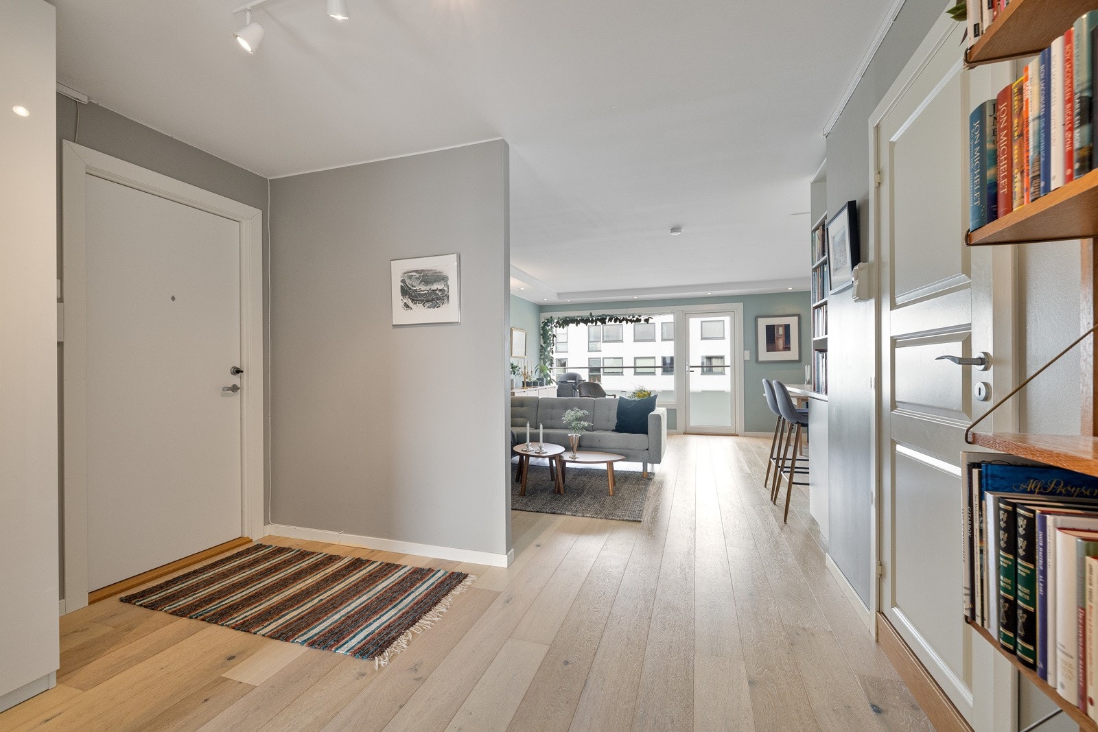 Inngangsdøren ble skiftet i 2022. Galleribilde