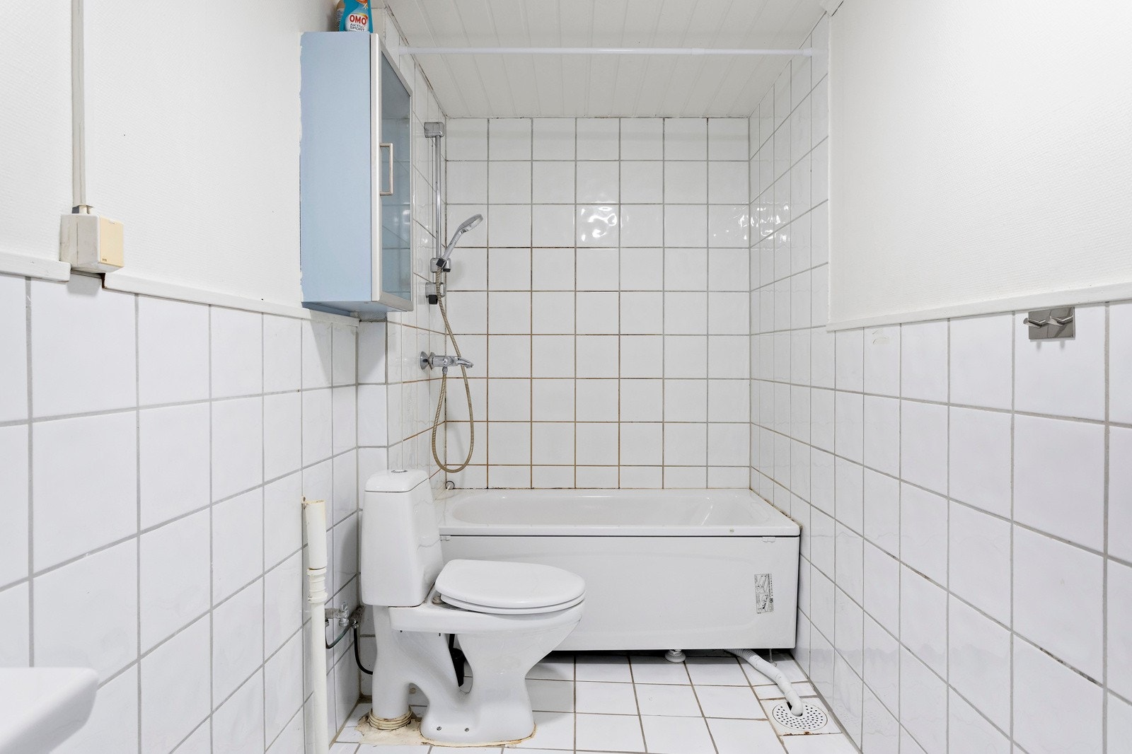 Romslig baderom med stort potensial Galleribilde