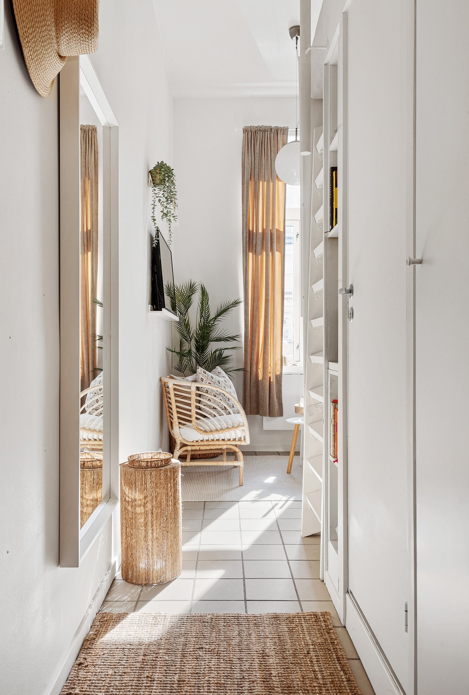 Det er fliser på alle gulv med gulvvarme Galleribilde