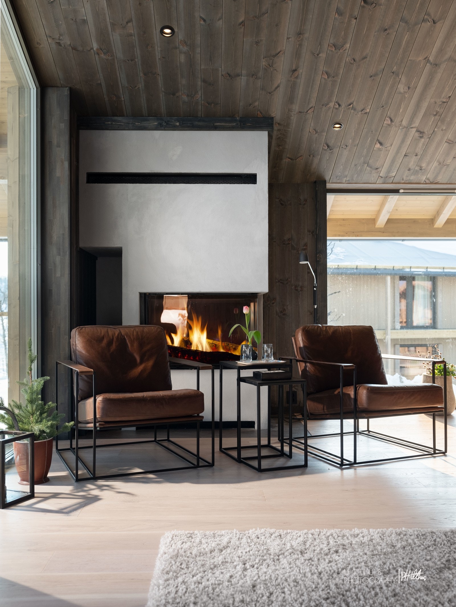 Bilde er fra lignende Skuehytte i område. Noe avvik på fargenyanser, løsninger og leveranse kan avvike. Se plantegninger og leveransebeskrivelse for standardleveranse. Utsikt og beliggenhet vil avvike. Galleribilde