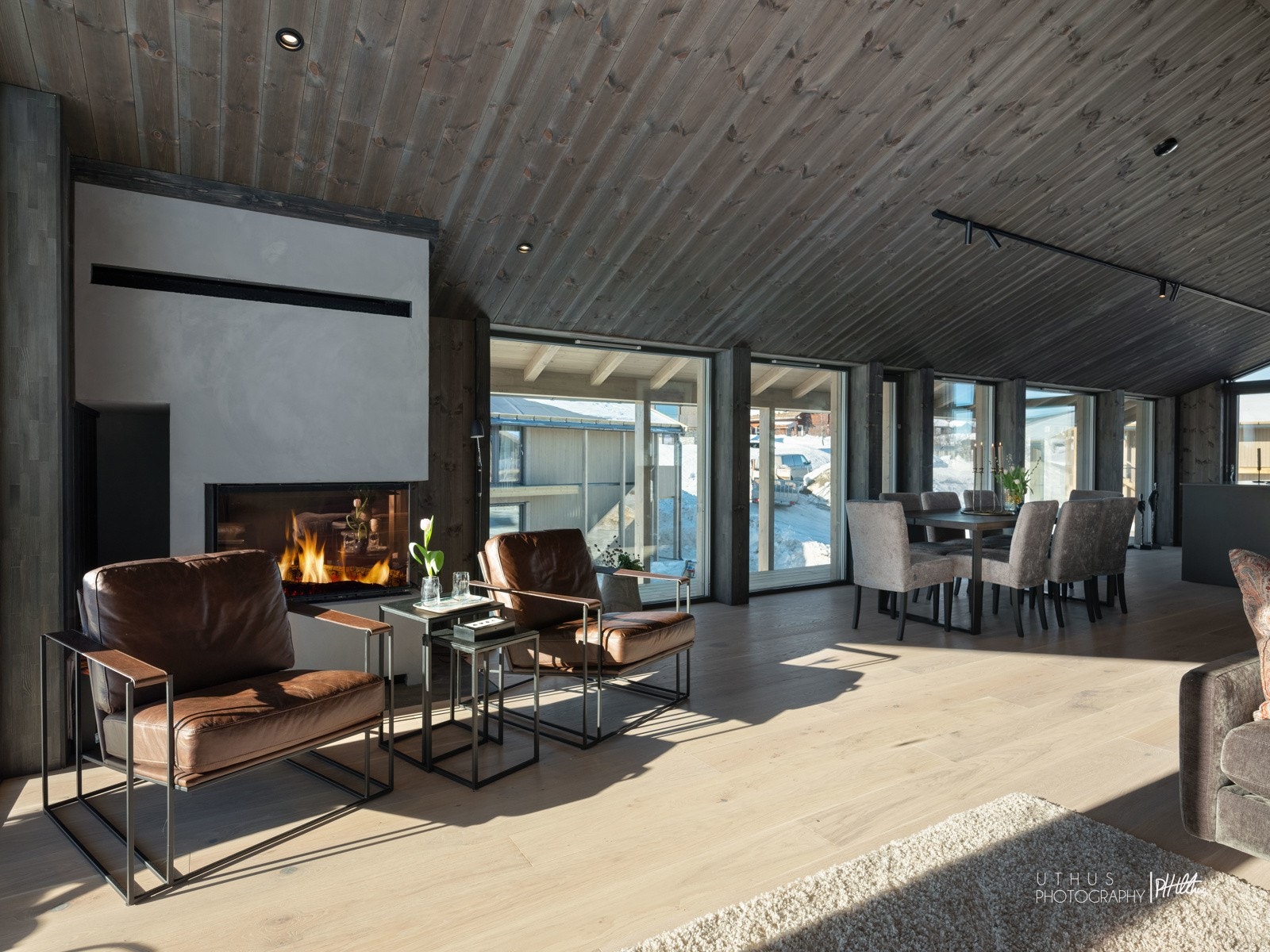 Bilde er fra lignende Skuehytte i område. Noe avvik på fargenyanser, løsninger og leveranse kan avvike. Se plantegninger og leveransebeskrivelse for standardleveranse. Utsikt og beliggenhet vil avvike. Galleribilde