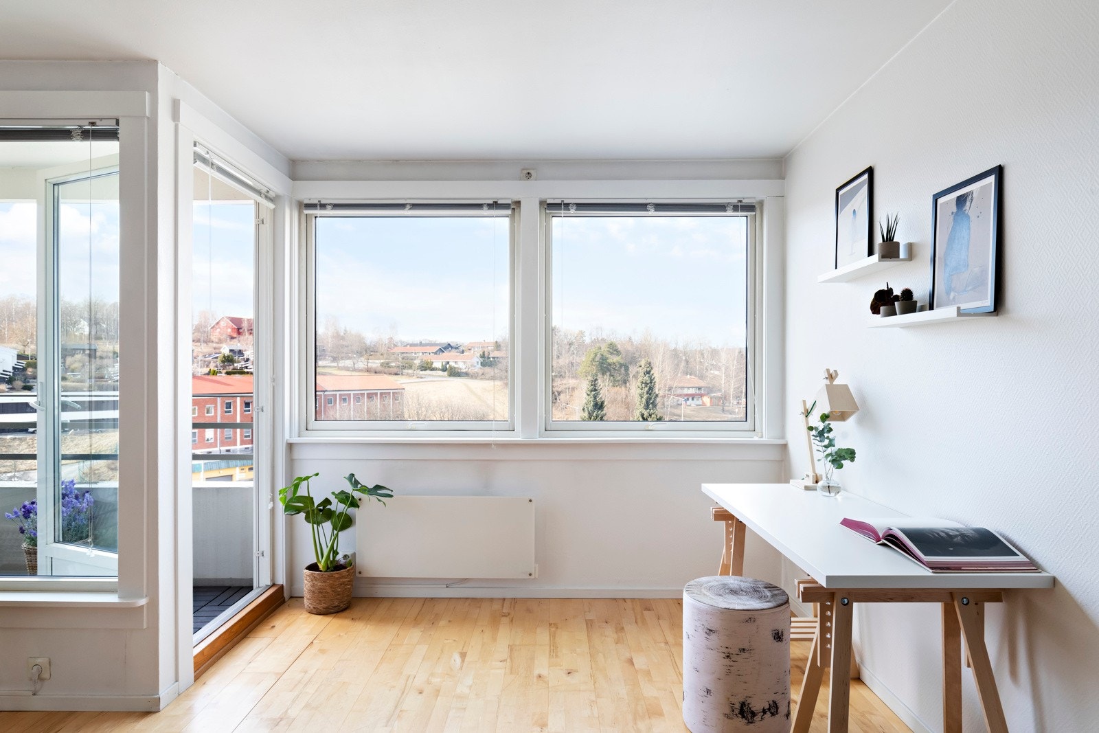 Fin utsikt over område, og ingen innsyn. Galleribilde