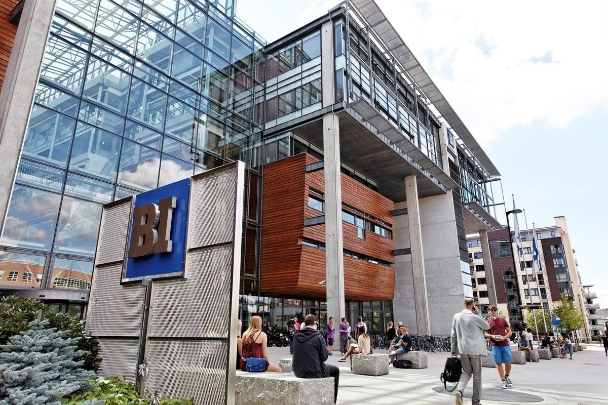 Handelshøyskolen Bi ca. 1km Galleribilde