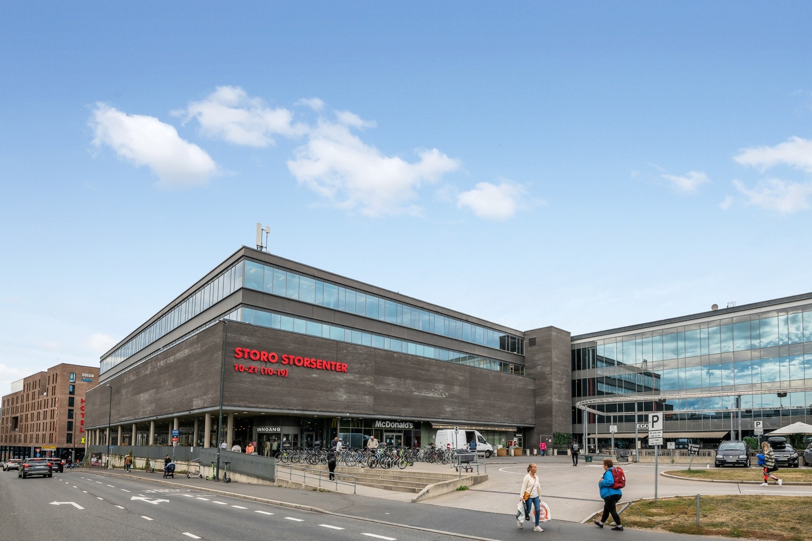 I umiddelbar nærhet fra leiligheten ligger Storo Storsenter. Galleribilde