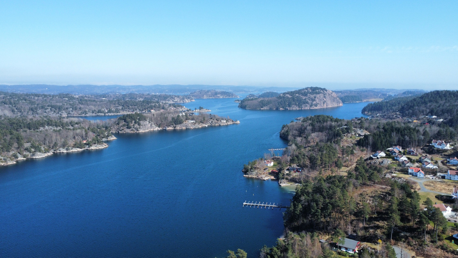 Nærhet til sjøen og Blindleia, en av Norges fineste skjærgårder.