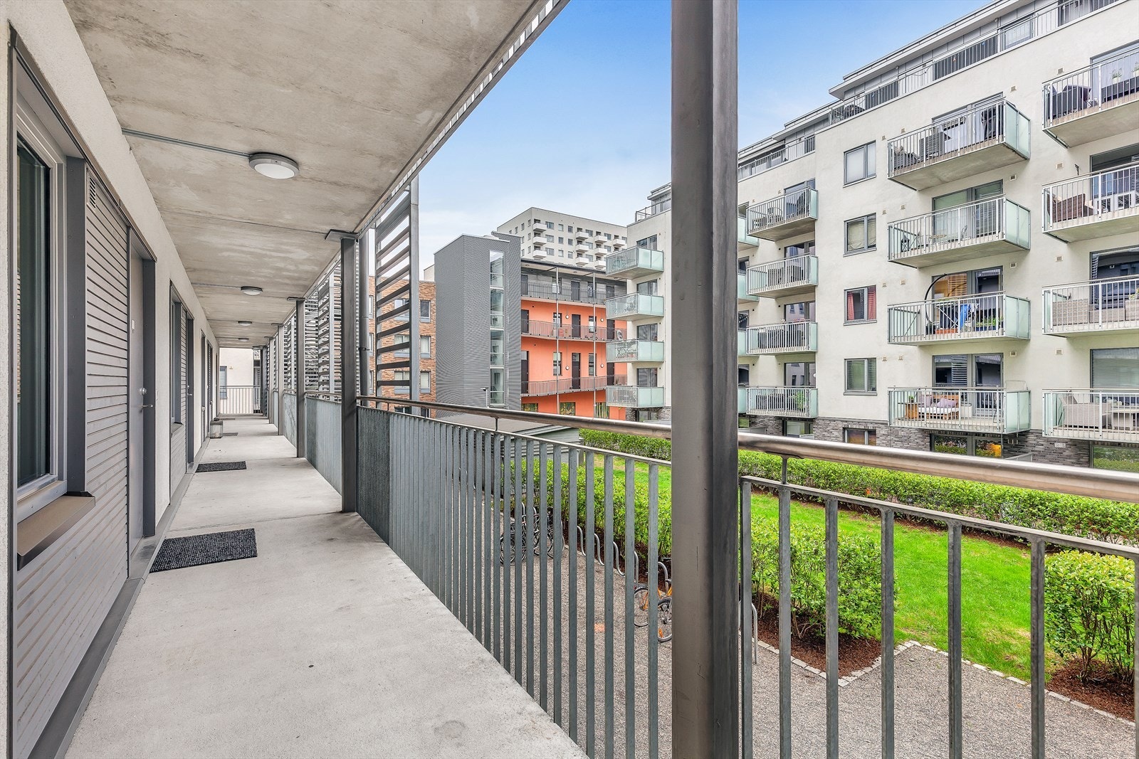 Svalgang til leiligheten. Galleribilde