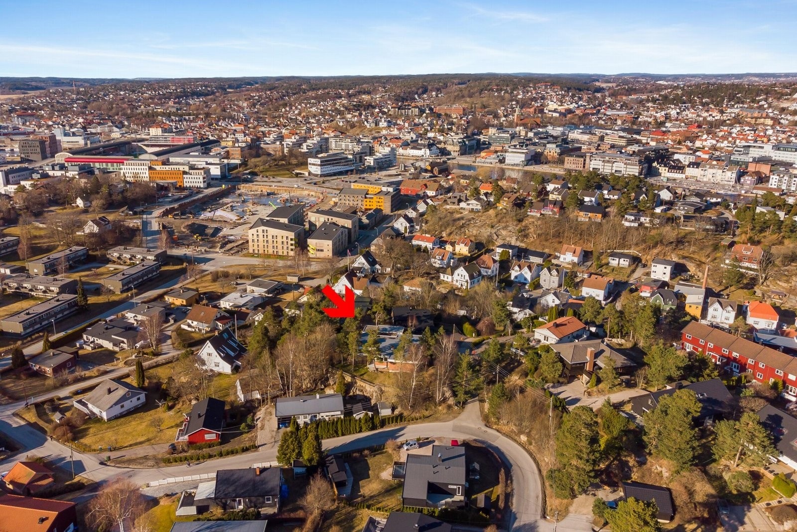 Dronefoto mot Værsteområdet. Galleribilde