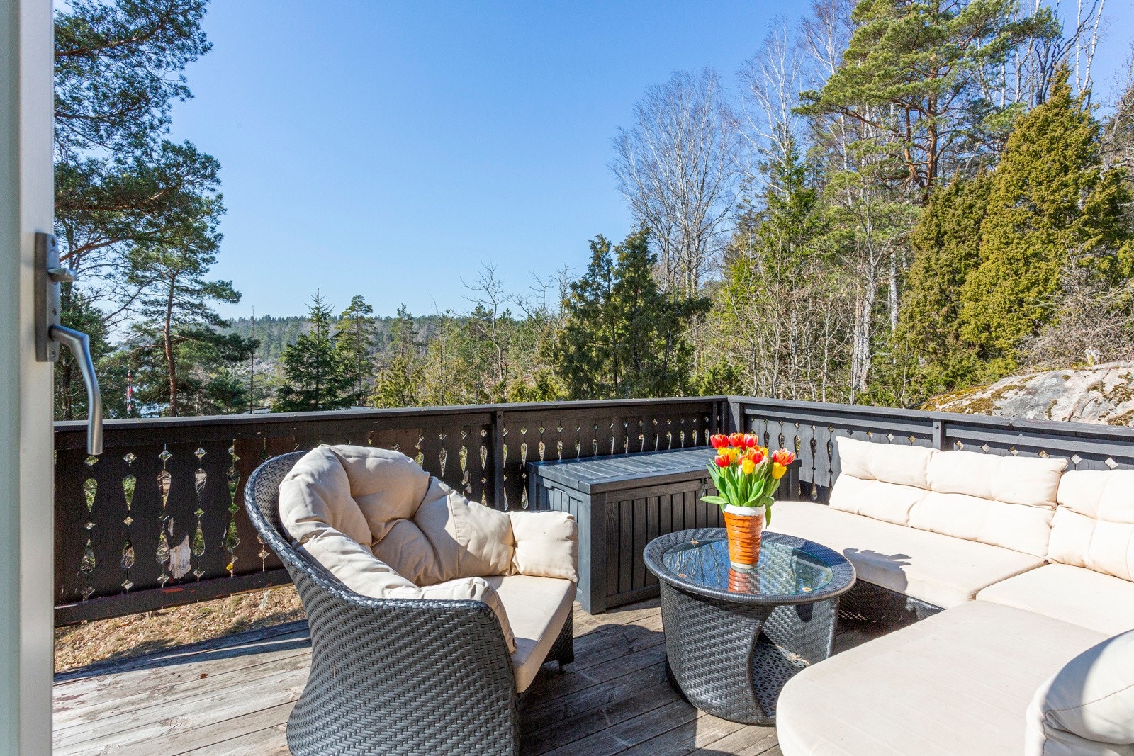 Her får du en sjarmerende hytte med idyllisk beliggenhet. Galleribilde