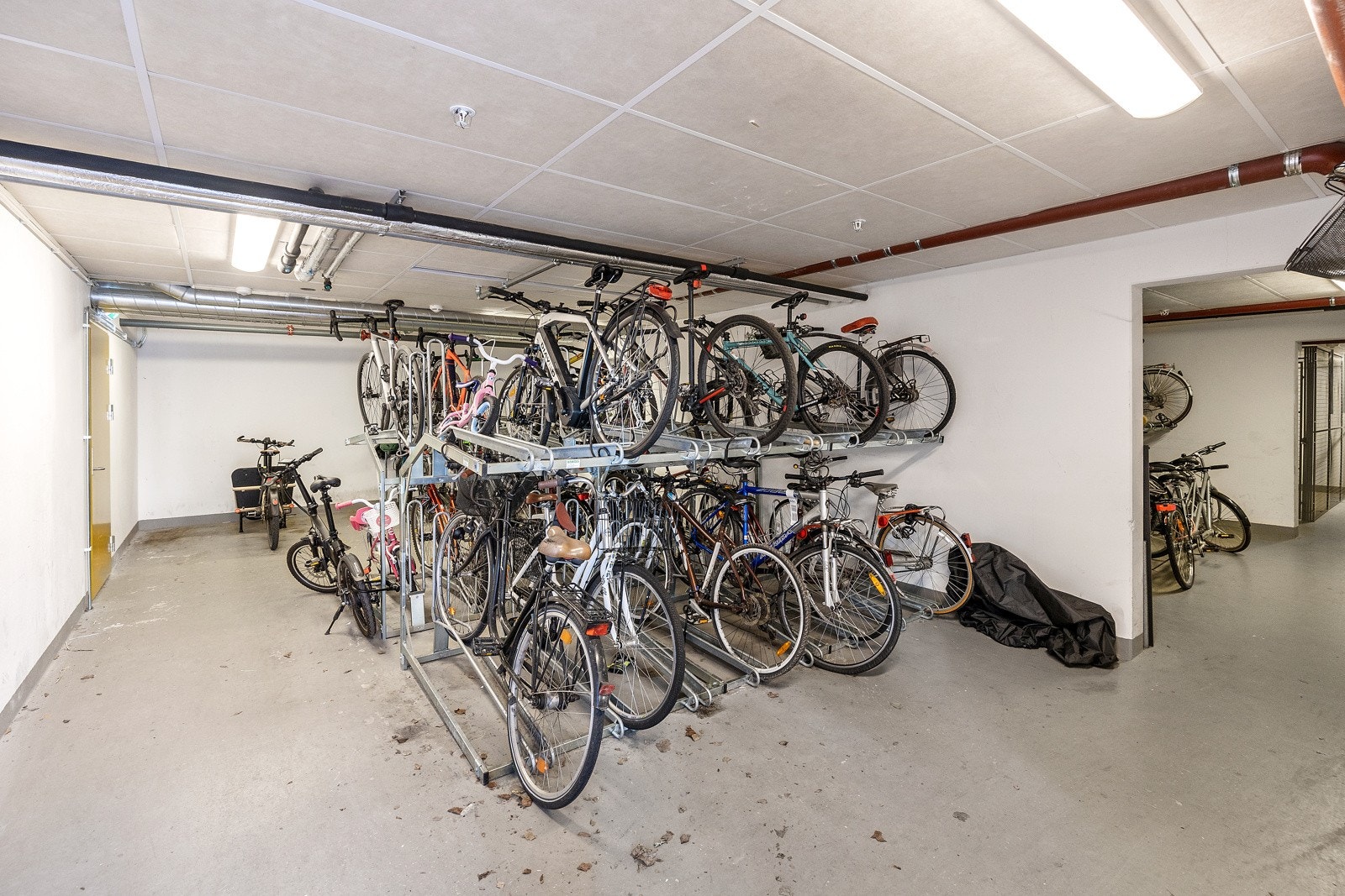 Sameiet har egen sykkelbod for innendørs parkering av sykler Galleribilde