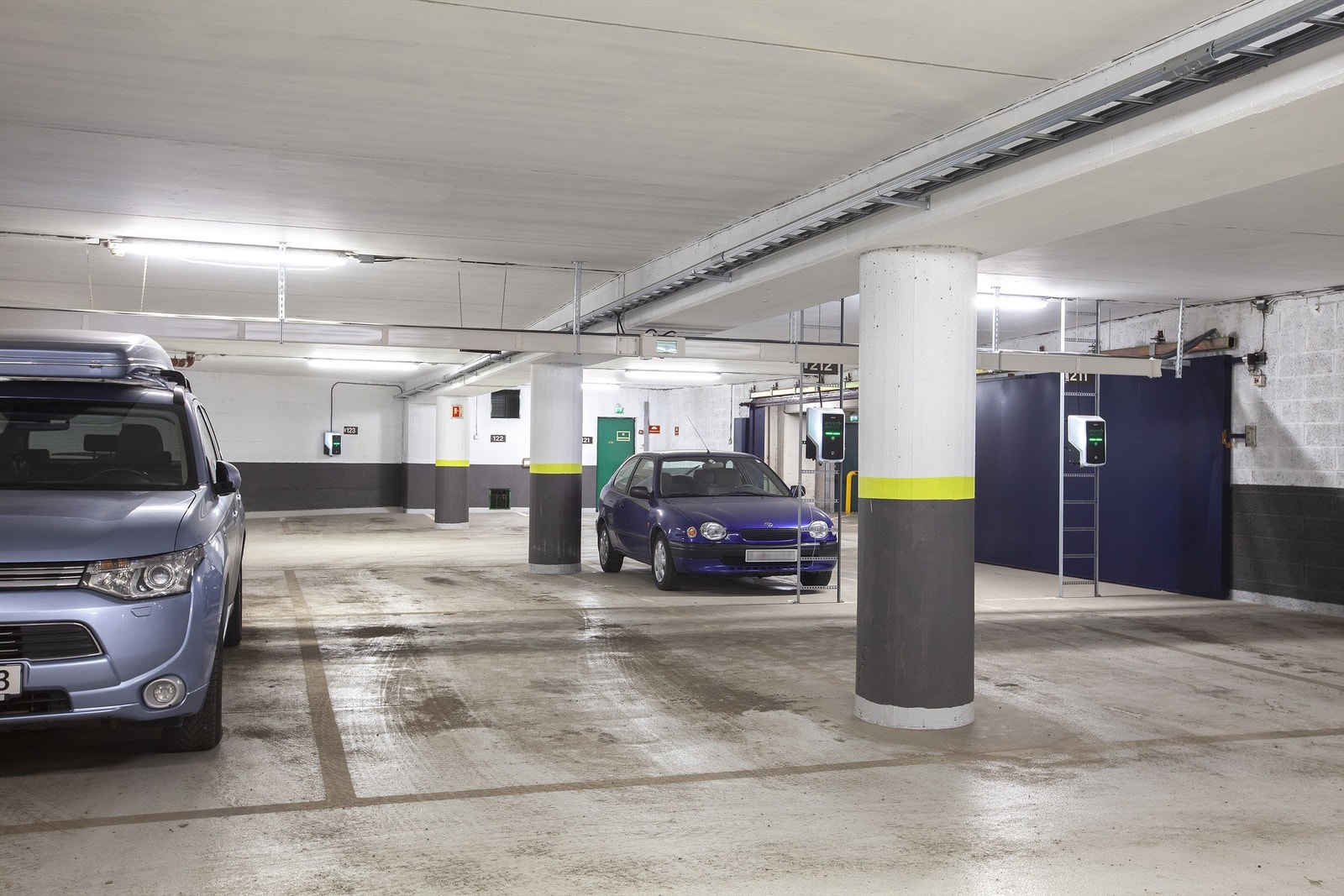 Det medfølger garasjeplass i felles lukket garasjeanlegg. Mulighet for installering av elbil lader. Galleribilde