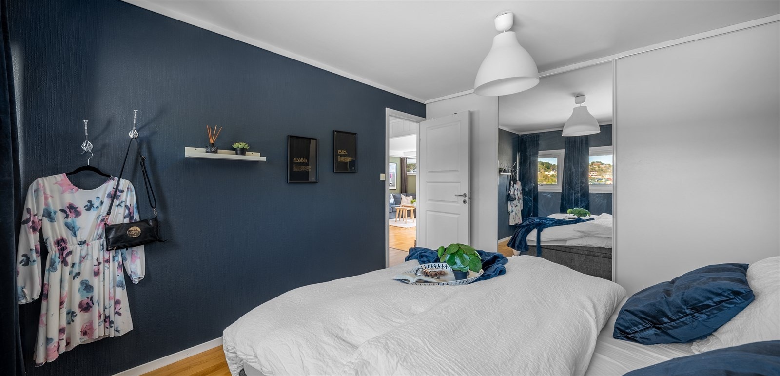I andre etasje er det også ett soverom. Galleribilde