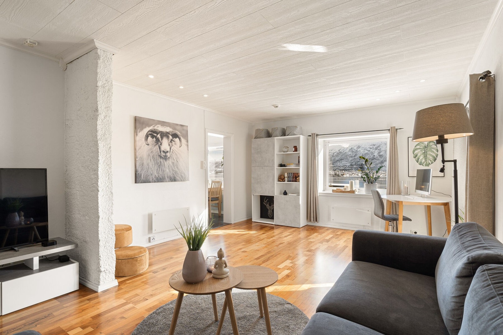 Stuen er av god størrelse. Galleribilde