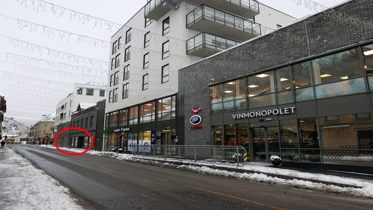 Nærmeste naboer er bibliotek, apotek, spiseseted og Vinmonopolet Galleribilde