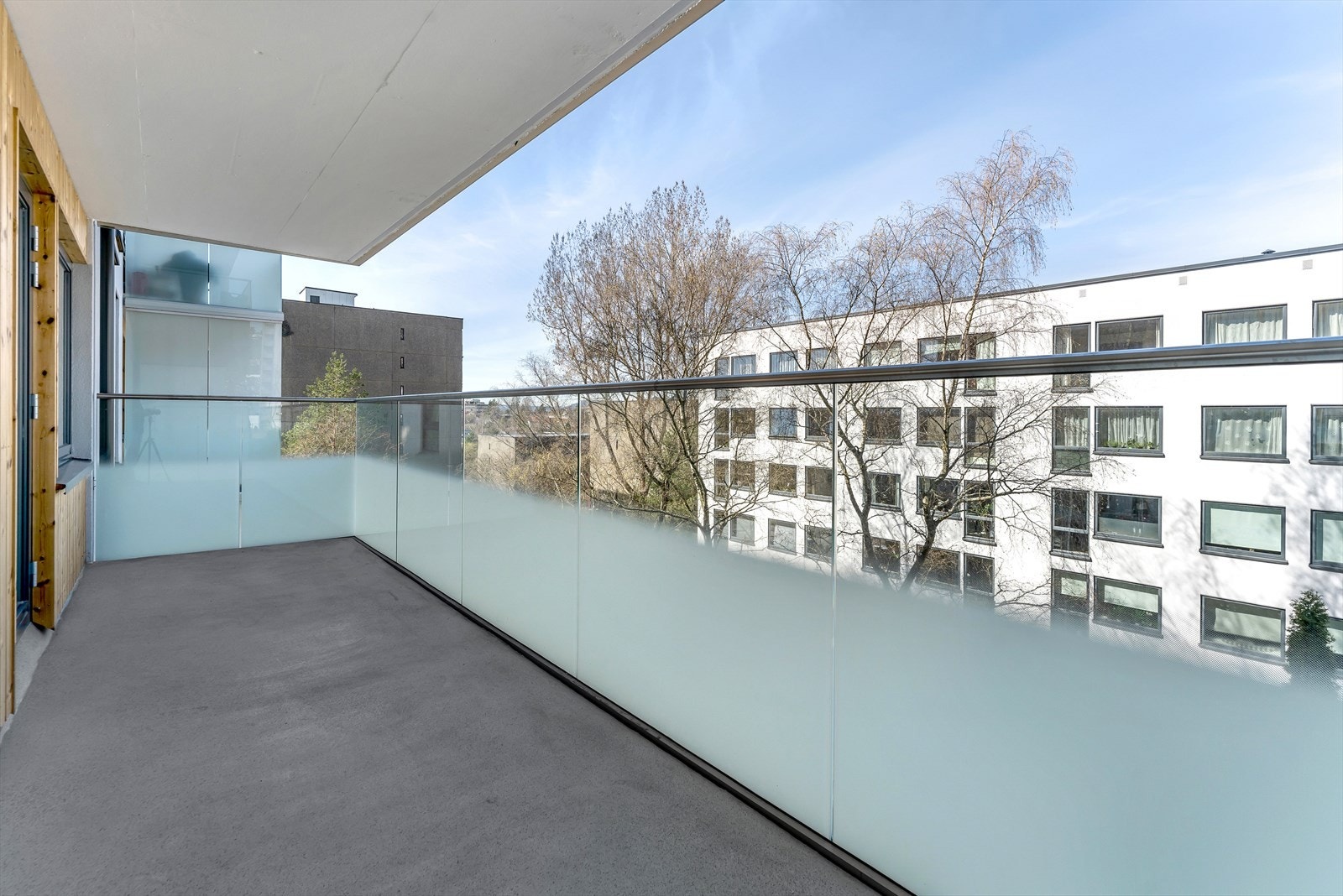 Leiligheten er nyoppusset og borettslaget har nylig gjennomført flere rehabiliteringsprosjekter. Galleribilde