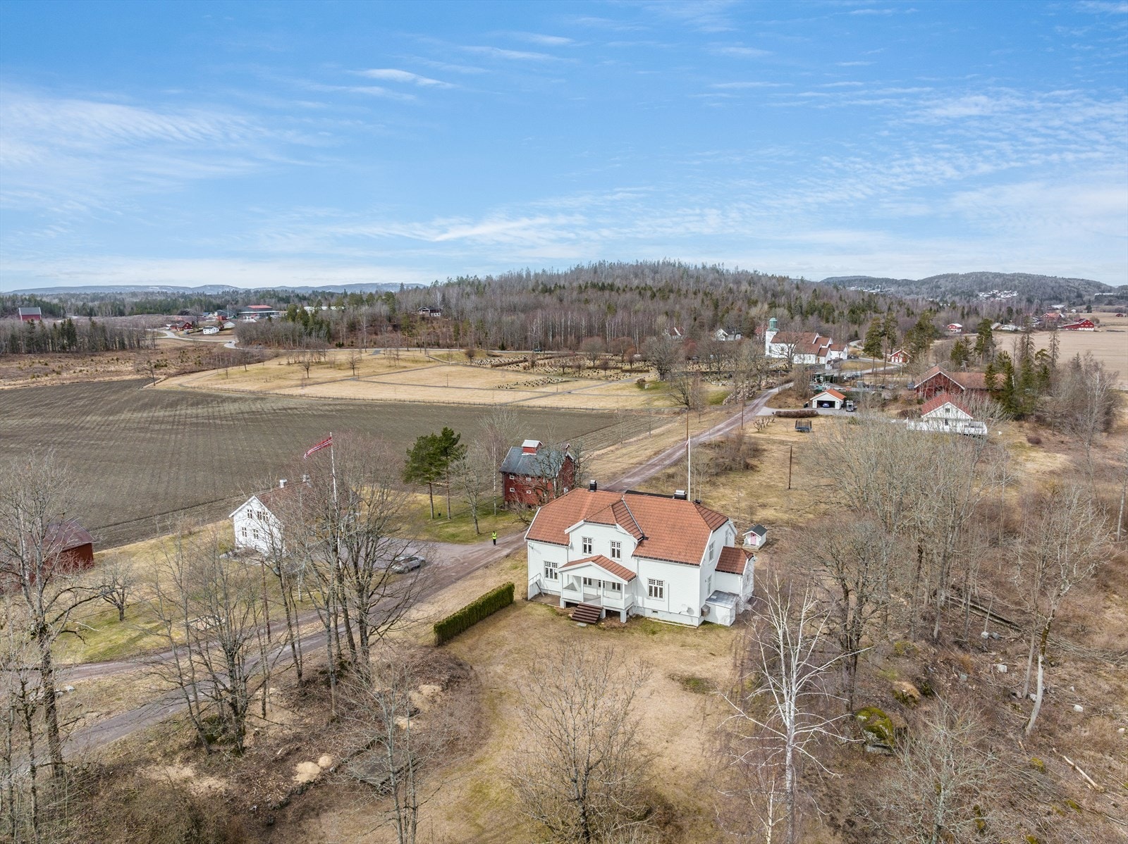 Dronefoto fra eiendommen Galleribilde
