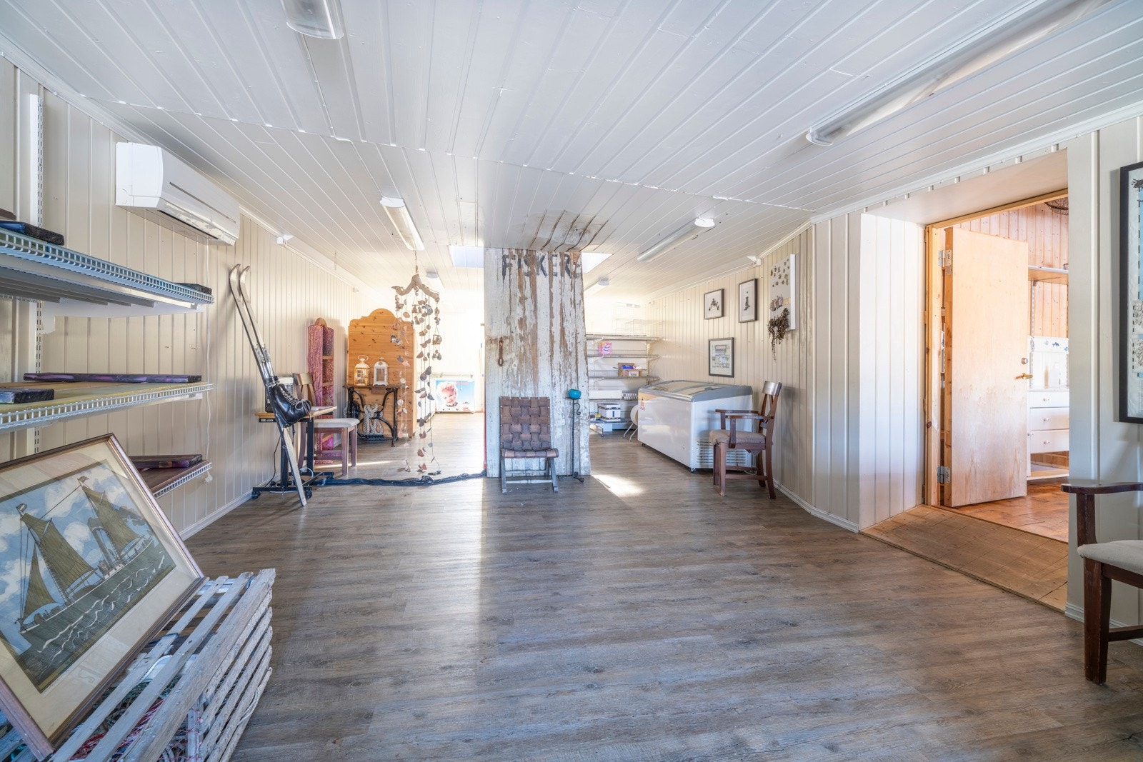 Utsalgsstedet har fungert som kiosk og souvenirbutikk de siste årene - men her er det mange bruksmuligheter! Galleribilde