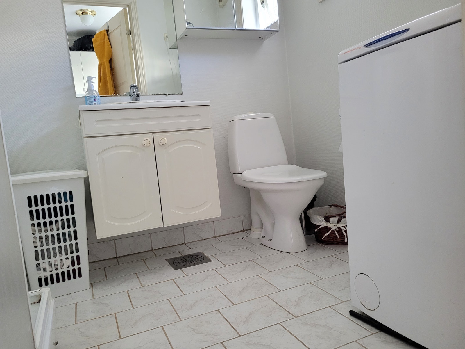 Bad - MRK: baderomsinnredning er byttet ut. Galleribilde