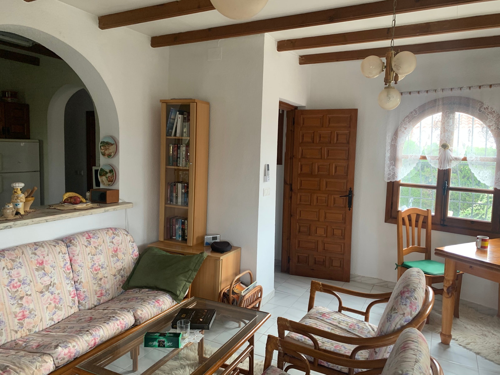 Spisebord for 6 Galleribilde