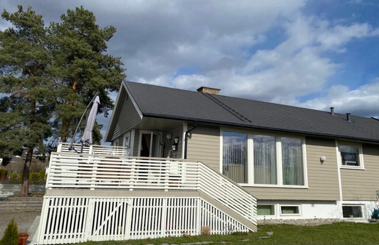 Hus fra utsida Galleribilde