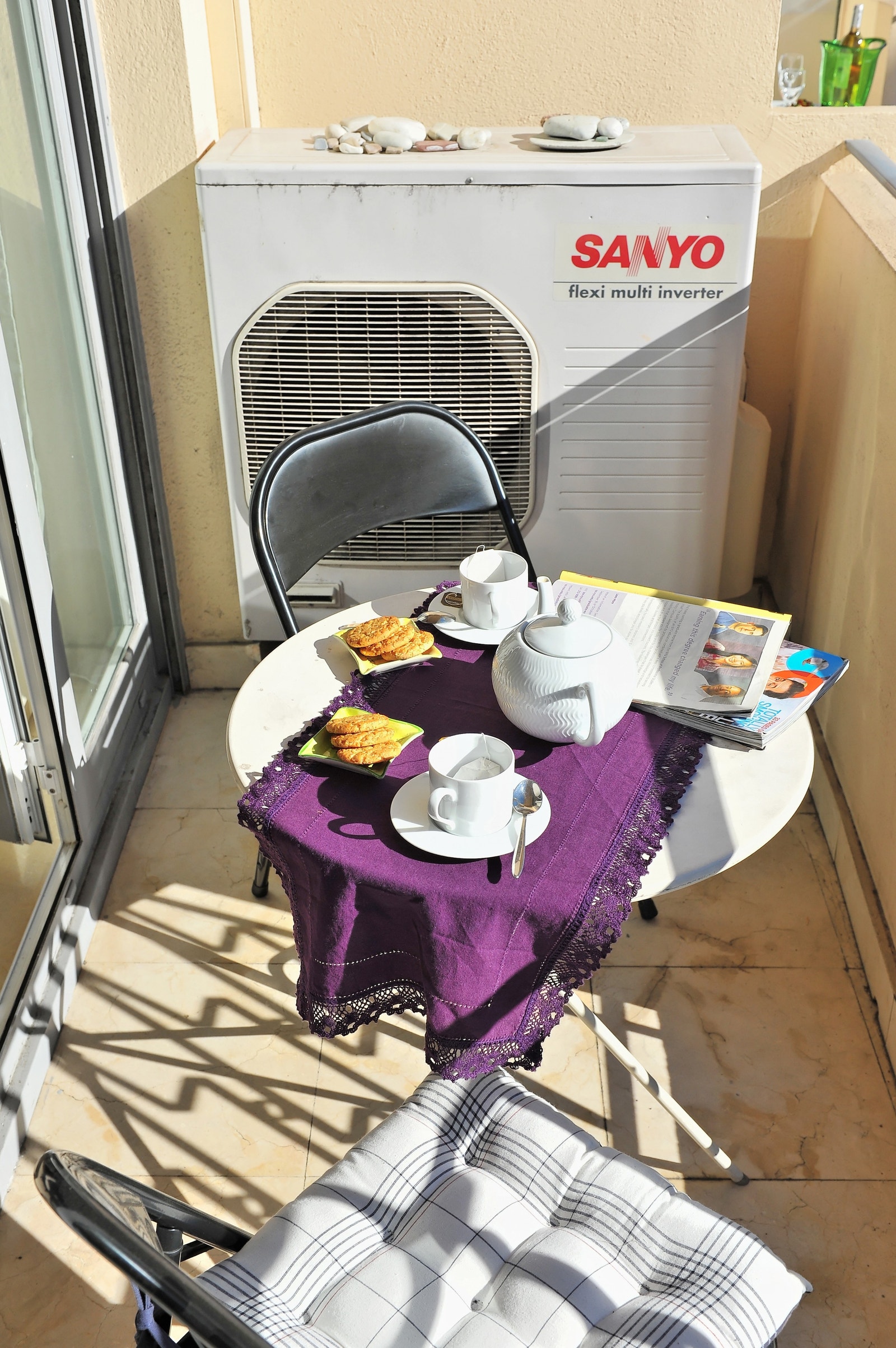 Balkong 2 m/Sanyo a/c converter Galleribilde