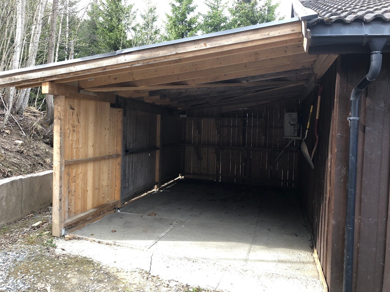 Carport/ garasje Galleribilde