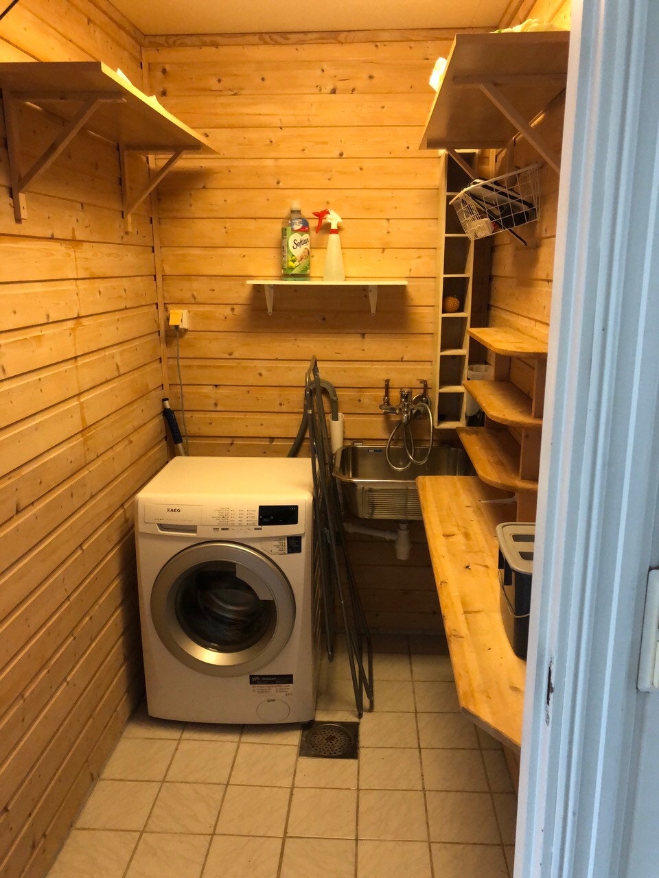 Vaskerom Galleribilde