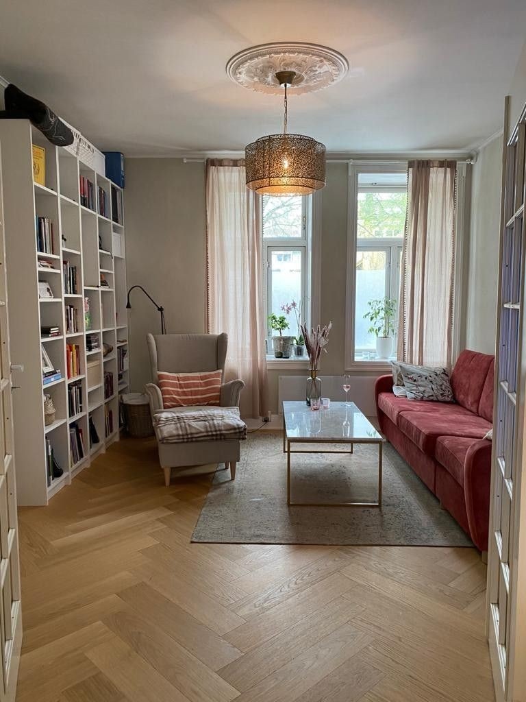 Leilighetens største soverom på 15m2 har vi brukt som stue Galleribilde