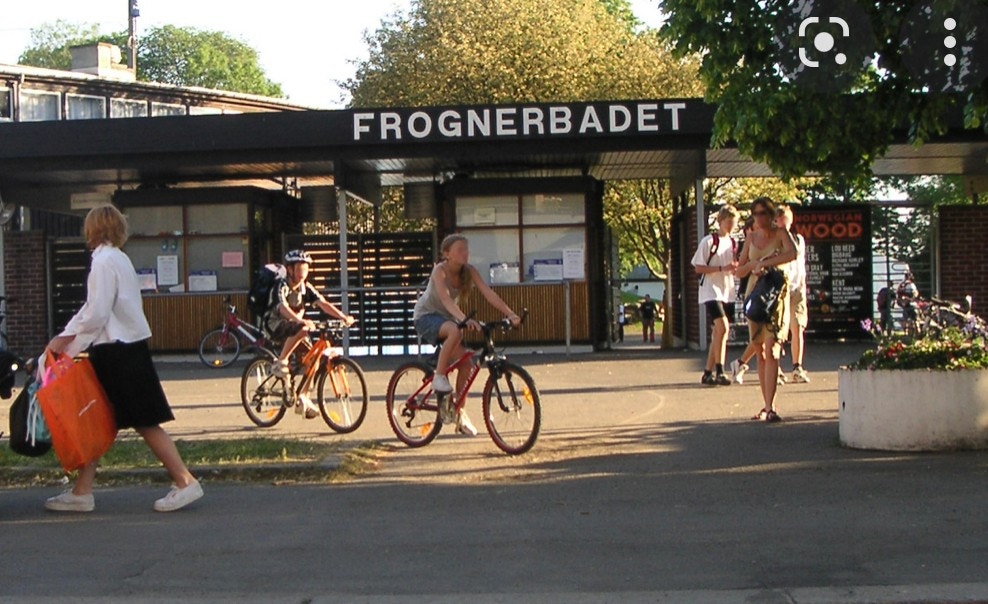 Vis a vis Frognerbadet Galleribilde