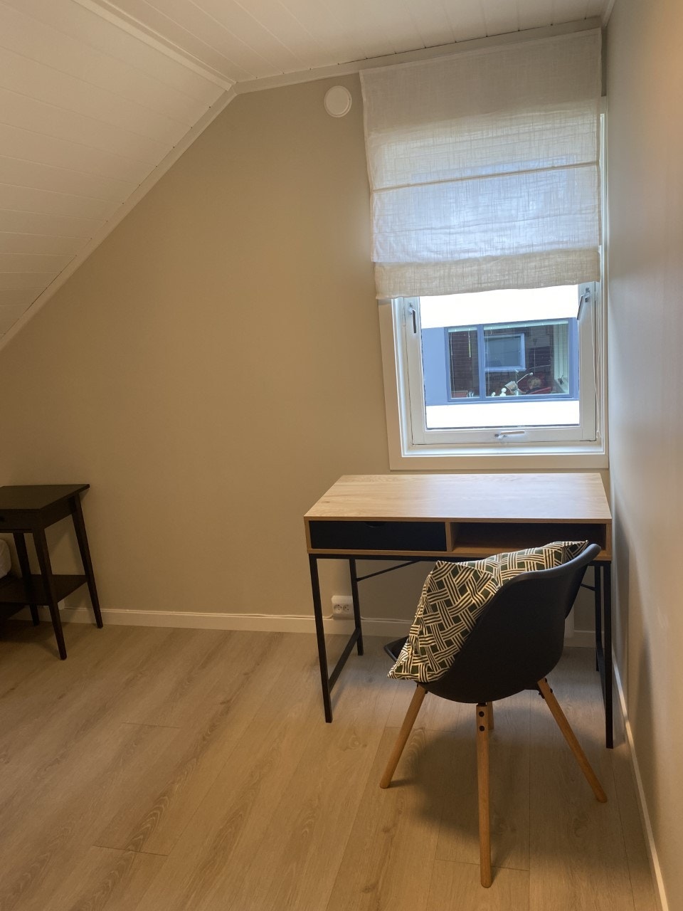 Rom mot nordøst malt i fargen soft fra Jotun. Galleribilde