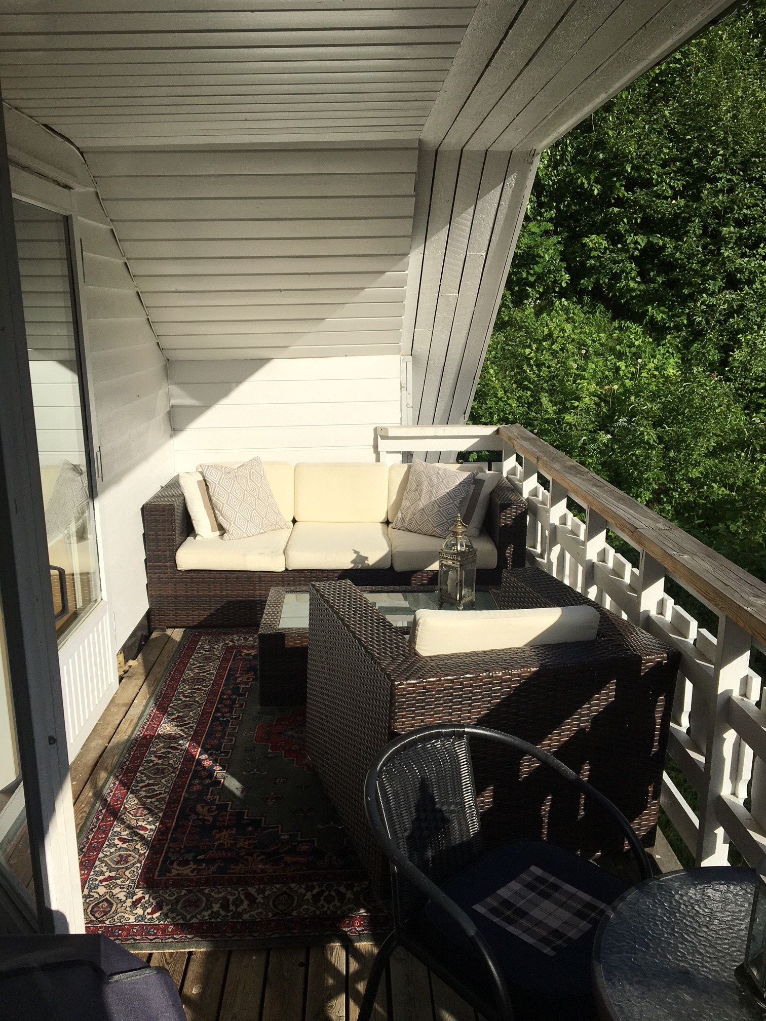 Balkong/terrasse; balcony / terrace with view Galleribilde