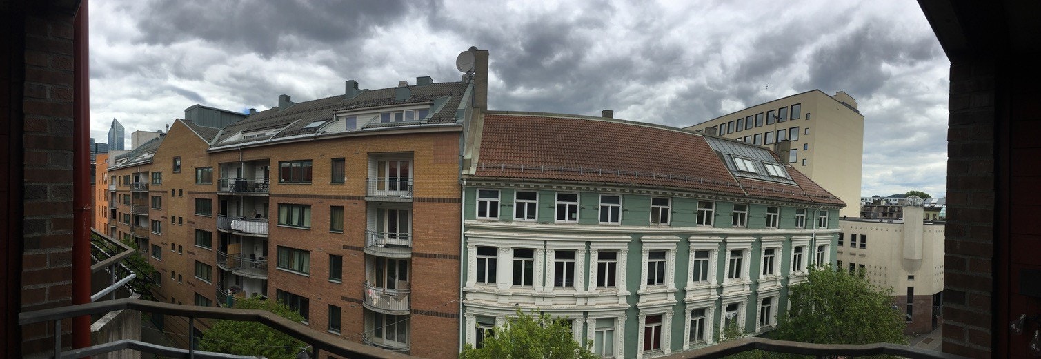 Utsikt fra vestvendt balkong. Galleribilde