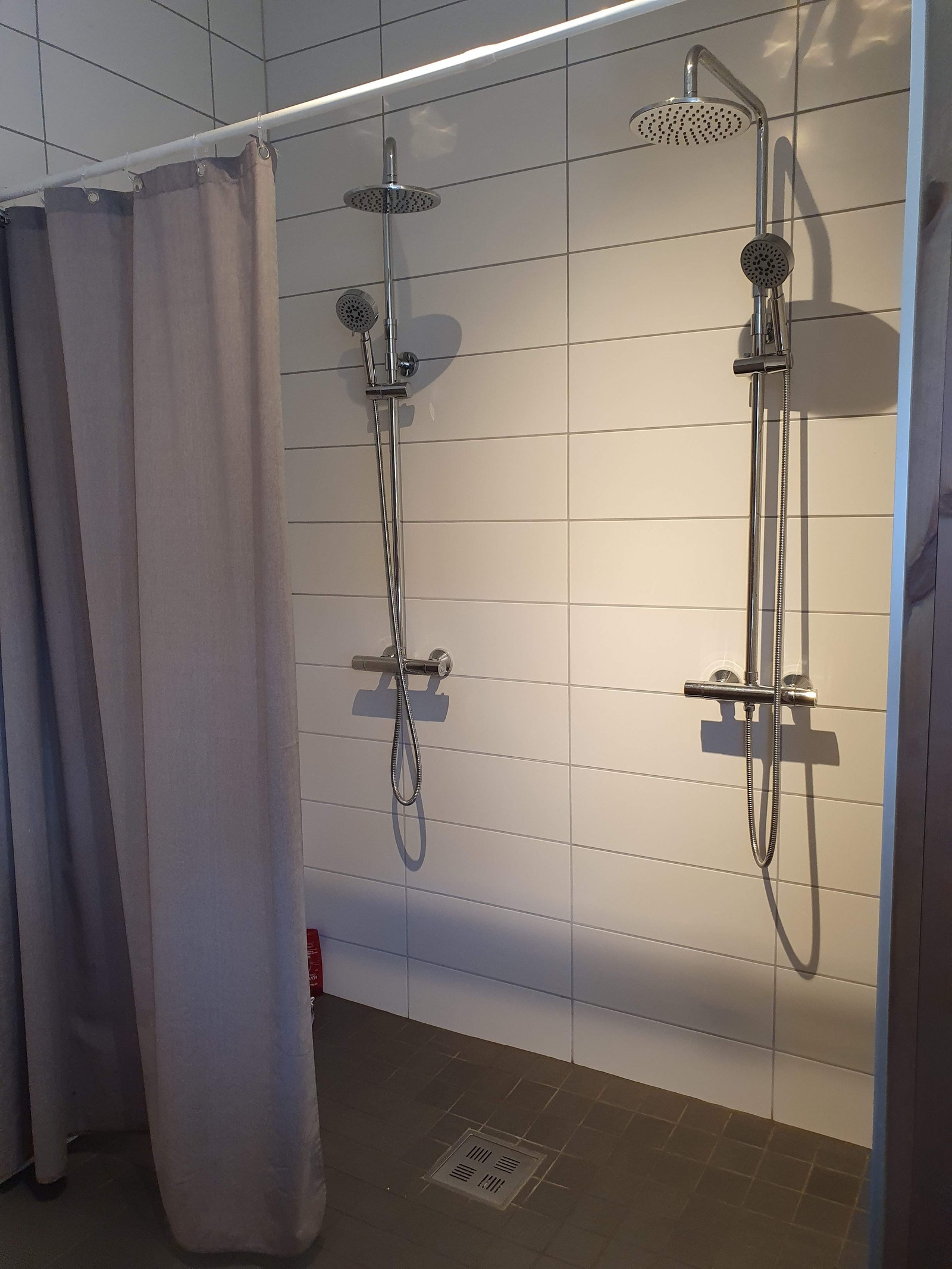 To dusjer er også plassert på badet Galleribilde