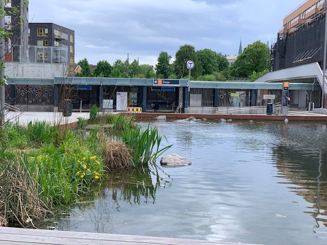 Ensjø t-bane Galleribilde