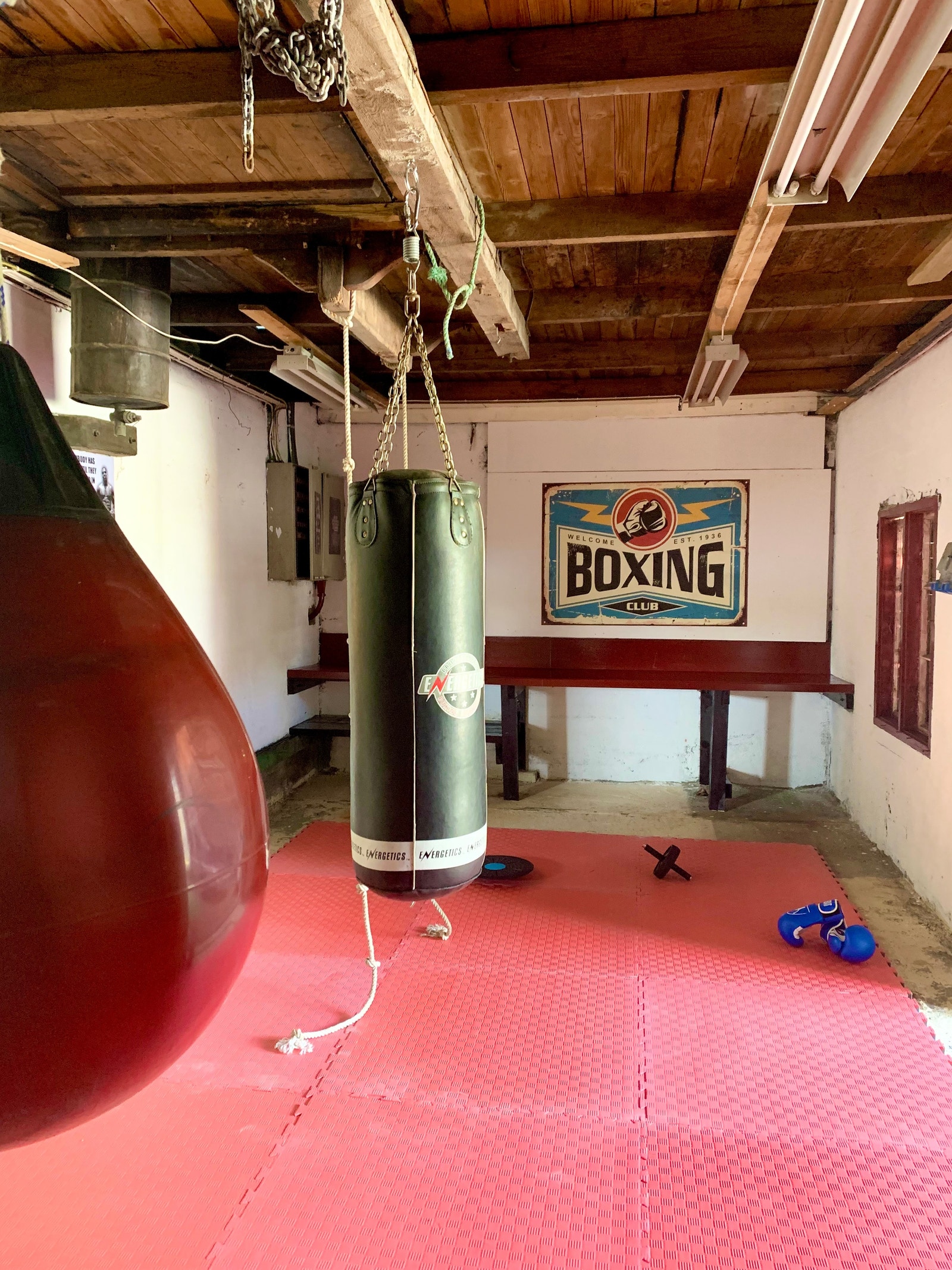 Treningsmuligheter på verkstedet/ ungdomshuset Galleribilde