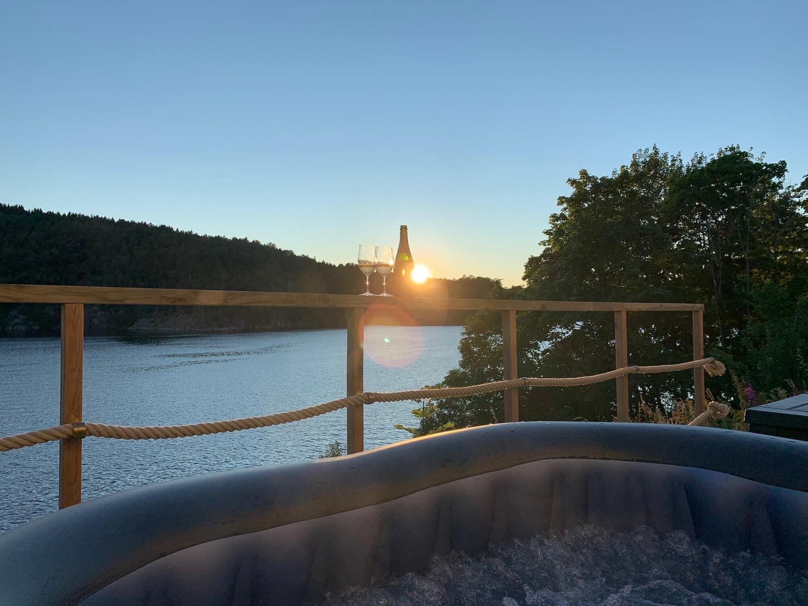 Nyt solnedgangen på terrassen Galleribilde