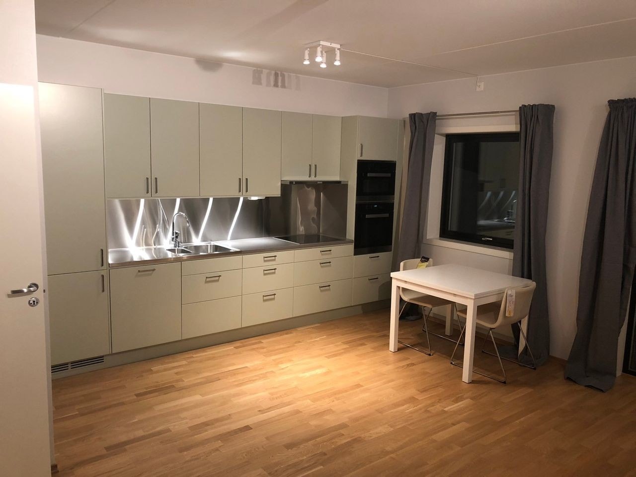 Kveldstemning - kjøkkenkrok Galleribilde