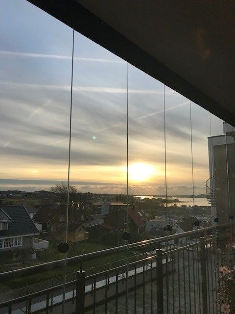 Kveldssol -noe utsikt over Hafrsfjord Galleribilde