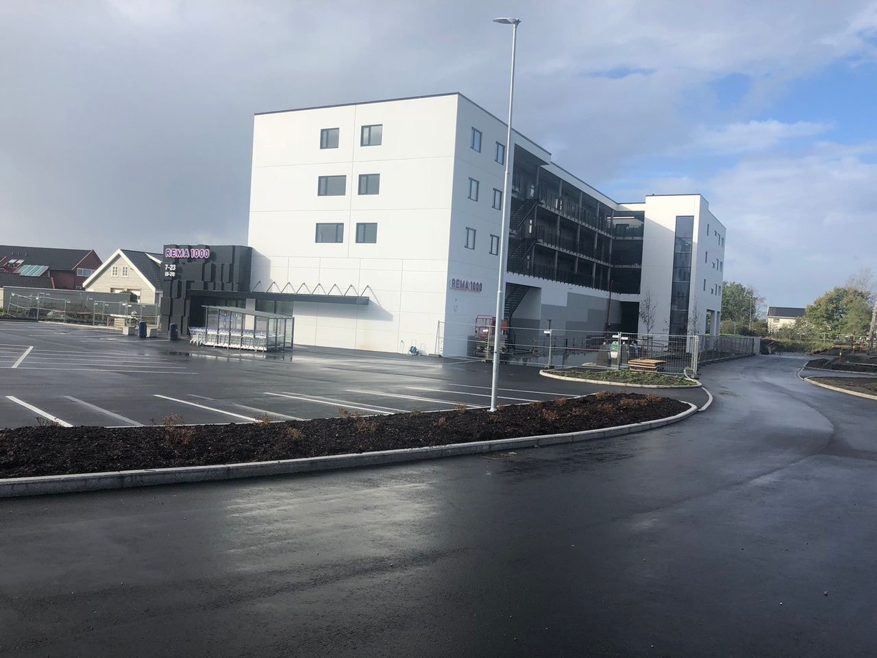 Rema 1000 i 1. etasjke Galleribilde