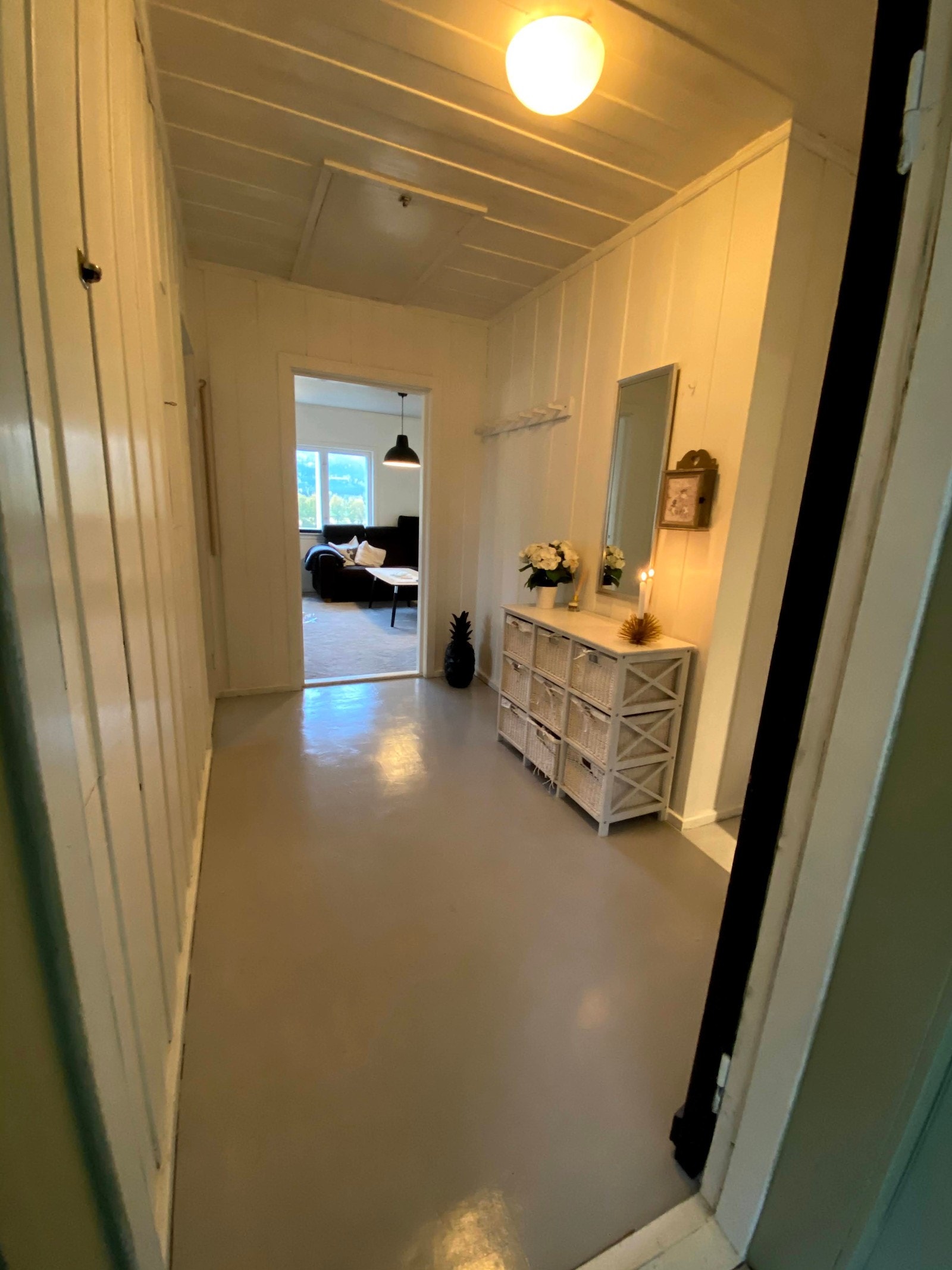 Gang mot stue Galleribilde