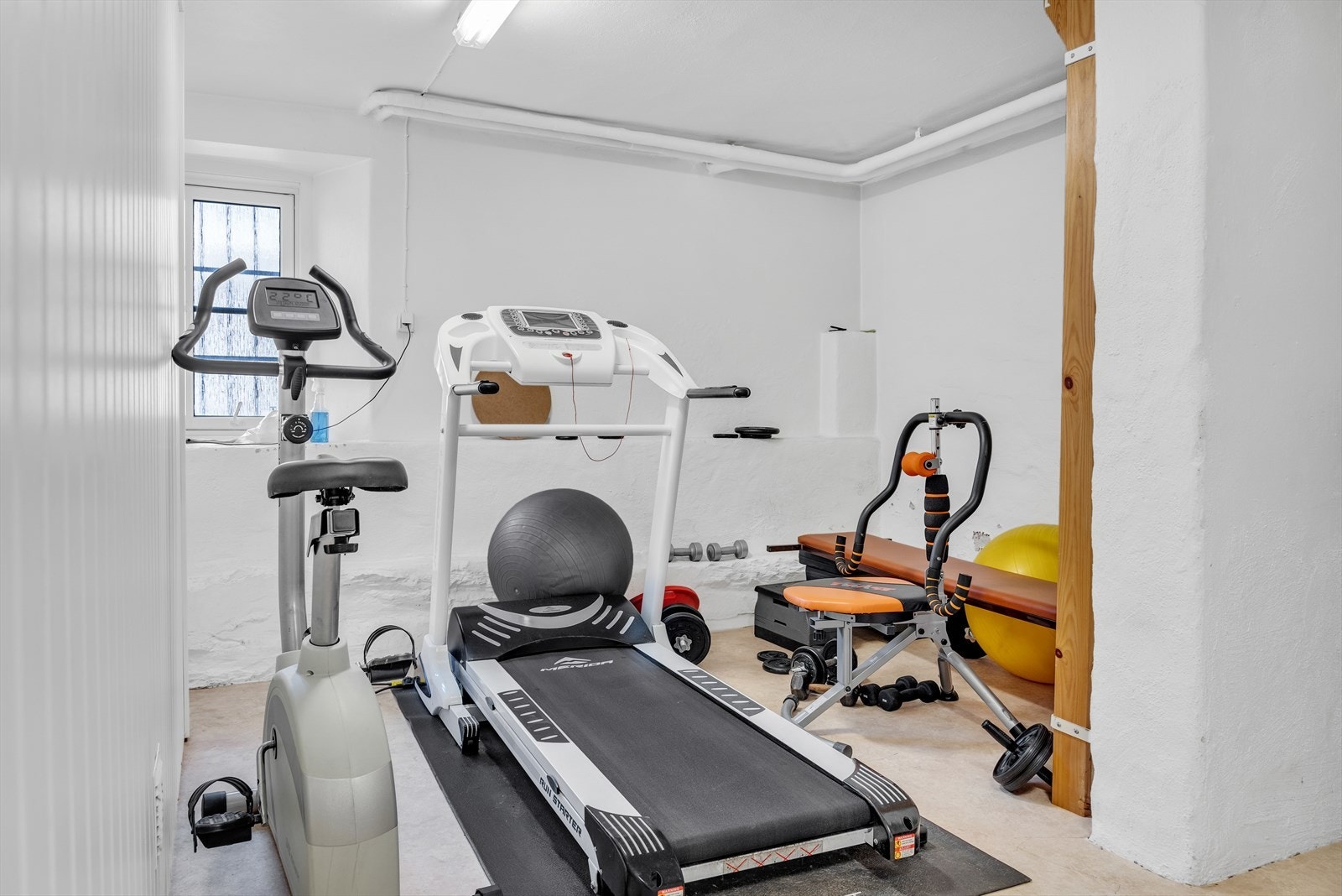 I gården er det eget treningsrom tilgjengelig for gårdens beboere, samt fellesvaskeri Galleribilde