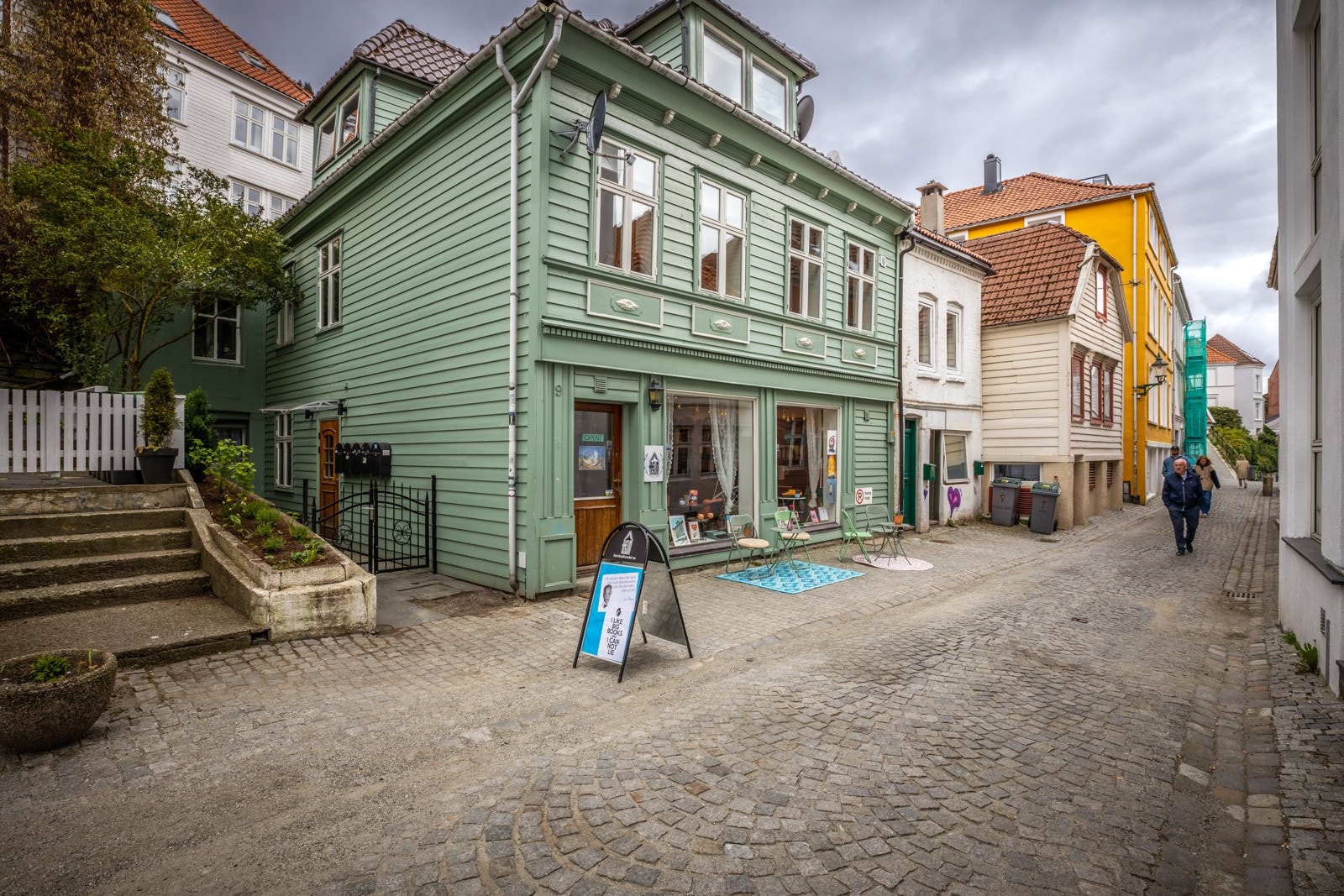 - Meget god beliggenhet i en trivelig gate med sjel - Galleribilde