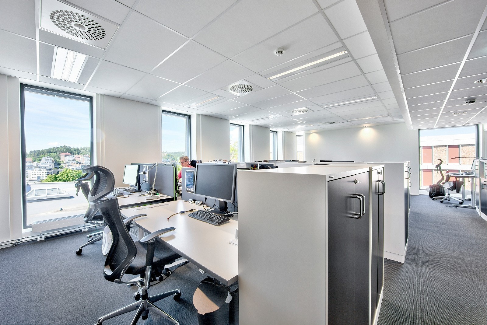 Plan 3 | Lokalene har i dag en kombinasjon av møterom og lyse og åpne kontorlandskap Galleribilde