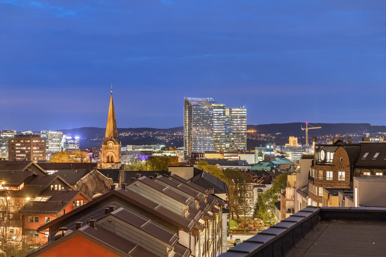 Kort vei ned til Oslo sentrum. Galleribilde