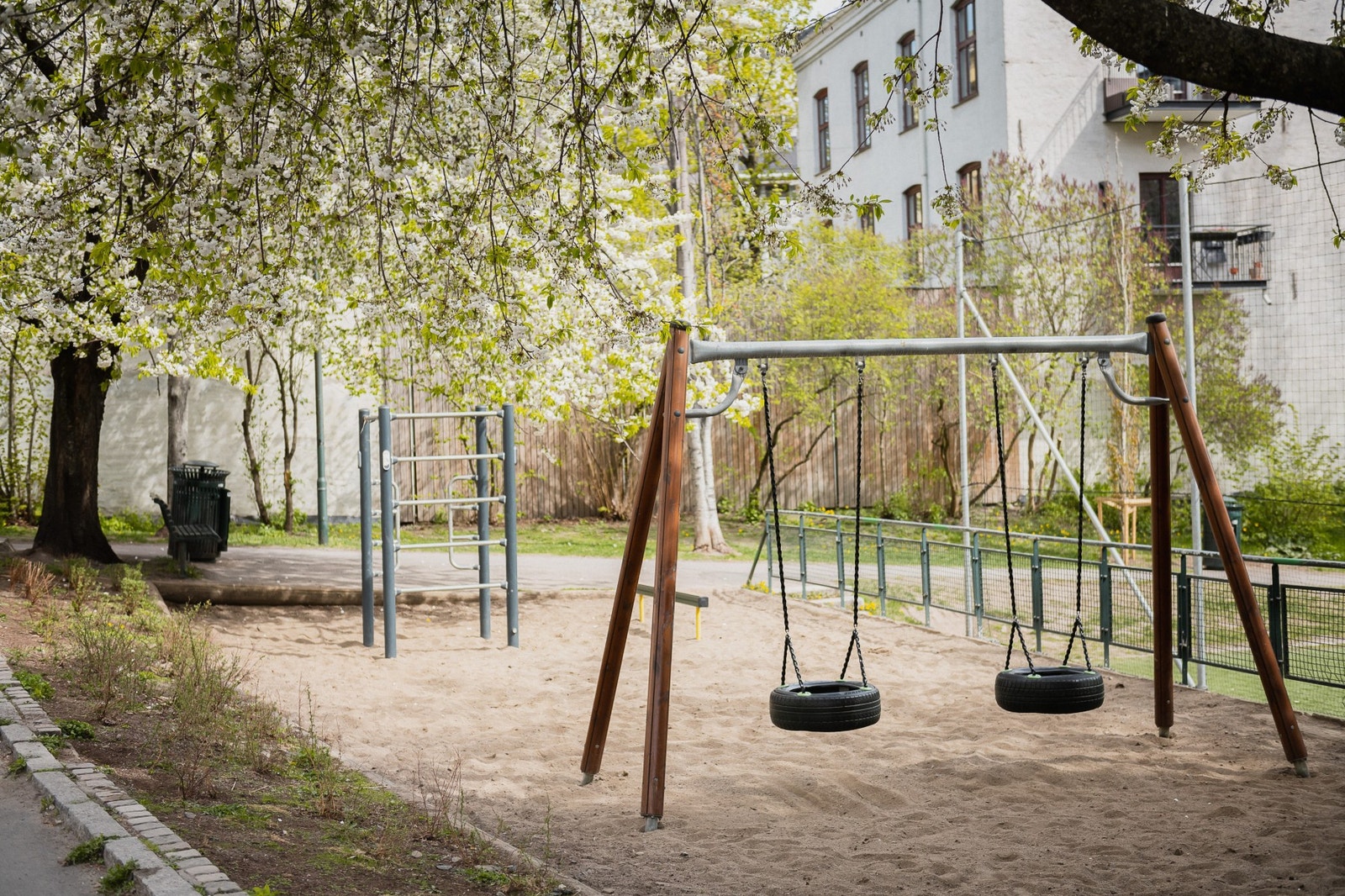 Sameiet grenser til Smedgata-Borggata friområde. Galleribilde